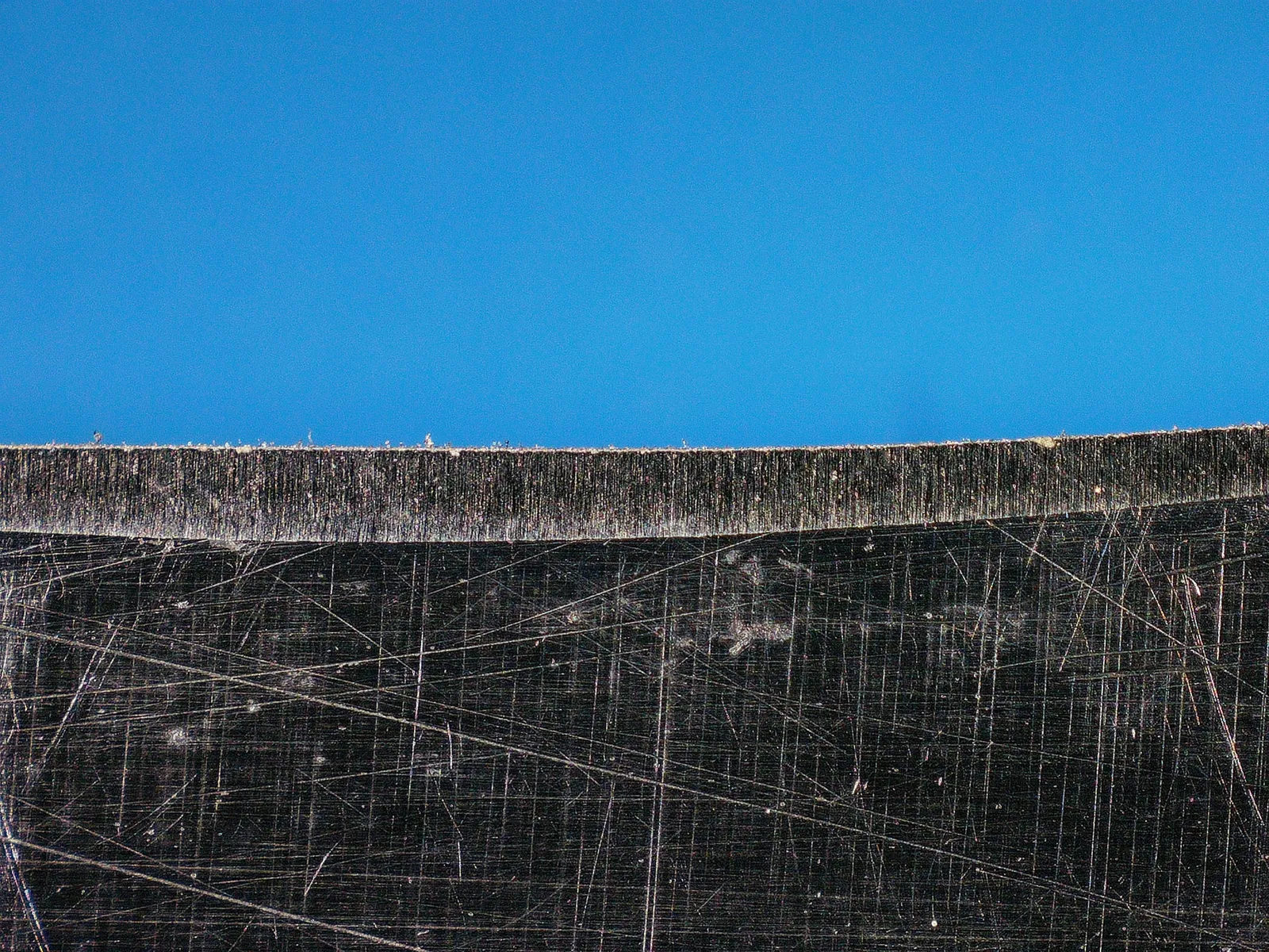 Over sharpened knife edge caused by electric sharpener